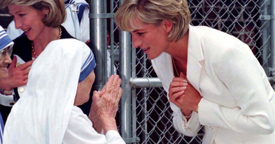 PRINCESA DIANA foi recebida pela MADRE TERESA DE CALCUTÁ no Plano Espiritual, segundo DIVALDO FRANCO