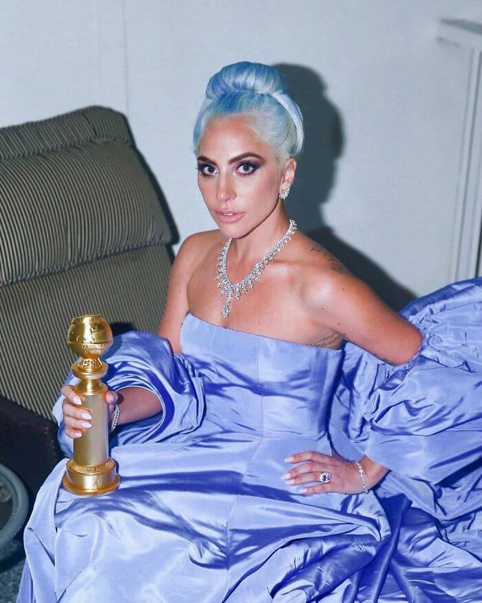 seuamigoguru.com - Lady Gaga sofreu bullying na adolescência, e seu colegas montaram um grupo para envergonha-la publicamente