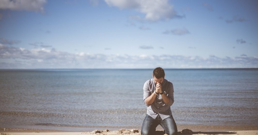Oração para momentos de dificuldades: Quando eu não puder, que o Senhor possa por mim.