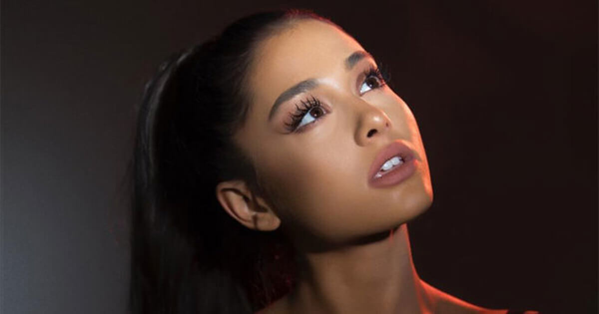 me-sinto-vazia-confessa-ariana-grande-sobre-depressao-com-os-fas