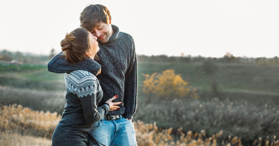 O amor é tudo o que nos faz melhores. O resto é apego, posse, vaidade, conversa errada.