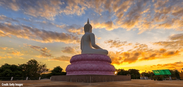 seuamigoguru.com - Templo budista subaquático ressurge após seca extrema na Tailândia