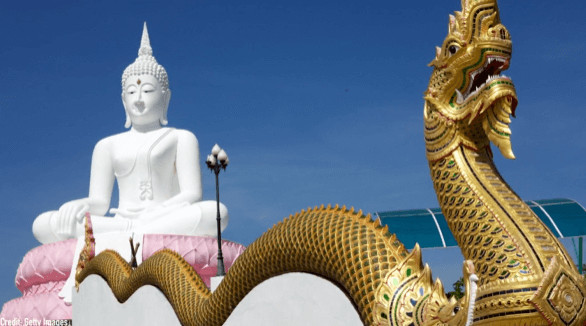 seuamigoguru.com - Templo budista subaquático ressurge após seca extrema na Tailândia