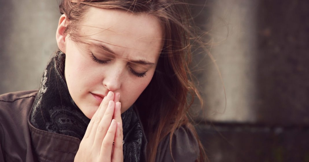 Aguenta firme!!! A vitória já está em suas mãos. Deus guerreia por você!