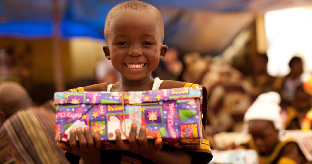 Seja Madrinha ou Padrinho de uma criança nesse Natal!