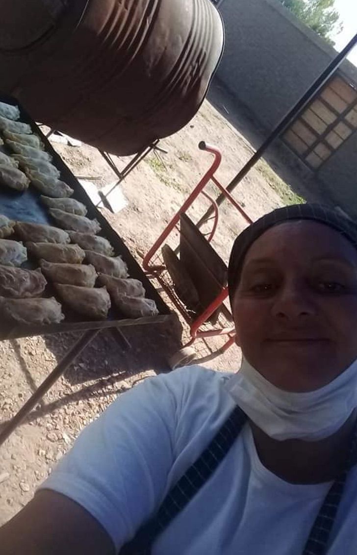 seuamigoguru.com - Em plena pandemia ela conseguiu se reinventar e vai construir sua casa vendendo pão.