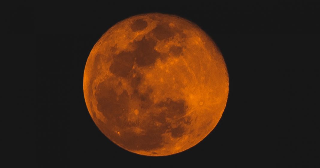 Super Lua de Sangue e Eclipse total acontece hoje e traz grande mudança!