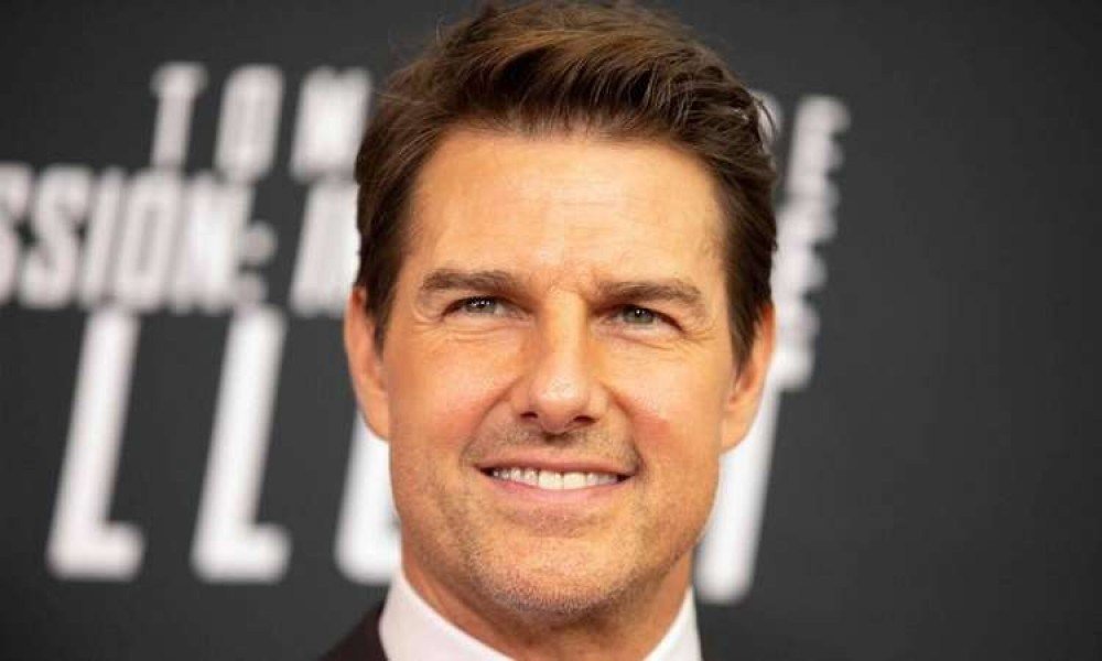 seuamigoguru.com - O que aconteceu com o rosto de Tom Cruise? Os fãs estão preocupados!