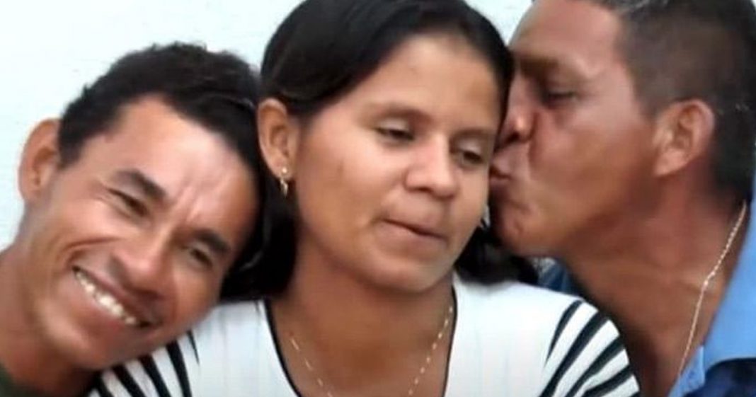 Mulher mora com o marido e com o amante na mesma casa e diz que é tudo de bom! Você conseguiria?