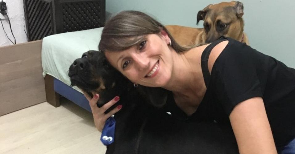 mulher-nao-quer-saber-de-homem-so-de-cachorro