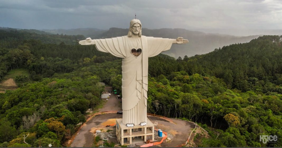 O Cristo de Encantado, no Rio Grande do Sul é o maior do mundo!