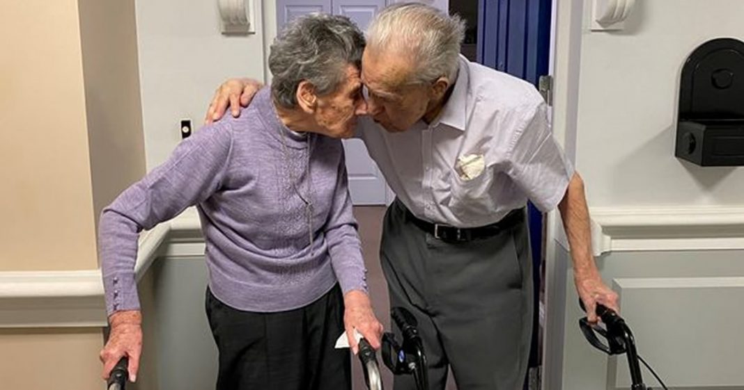 Felizes para sempre: Casal mais antigo do Reino Unido, celebra 81 anos de casamento