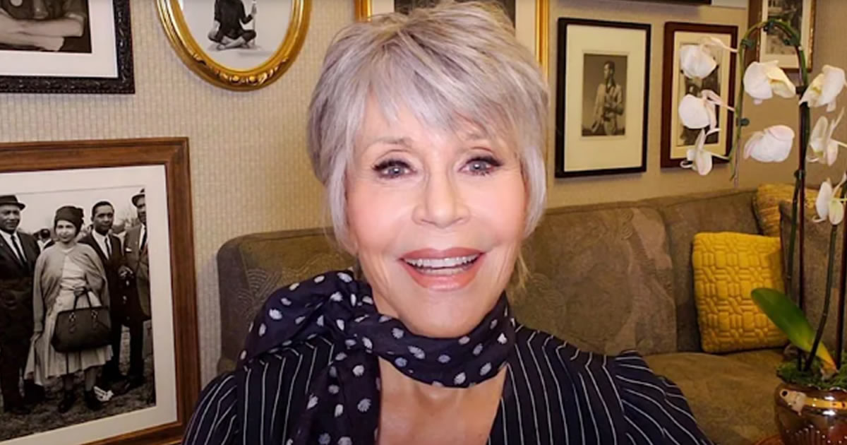 seuamigoguru.com - Jane Fonda diz que está mais feliz depois de assumir os cabelos grisalhos