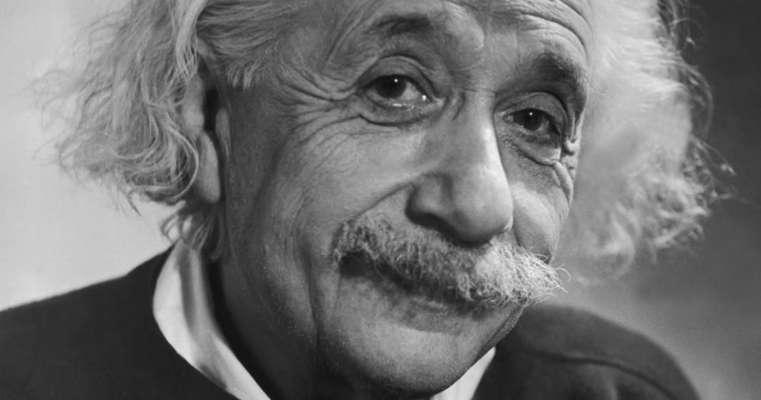 “Dar o exemplo não é a principal forma de influenciar os outros; é o único caminho”. -Albert Einstein