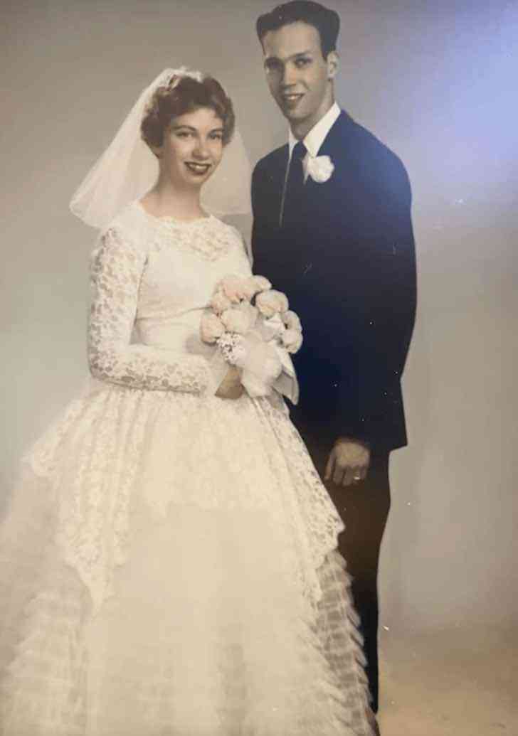 seuamigoguru.com - Eles eram crianças quando se conheceram e provam que um casamento pode durar a vida toda. Há 82 anos juntos.