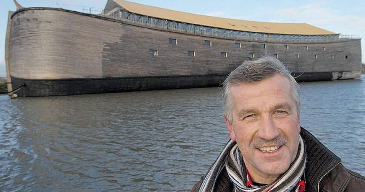 seuamigoguru.com - Após 20 anos e R$ 8,5 milhões, milionário evangélico apresenta réplica fiel da Arca de Noé.